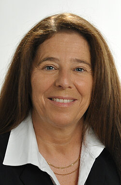 Dr. Yasmin Alinaghi, Landesgeschäftsführerin