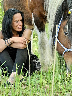 Nicole mit Tinkerstute Rachel