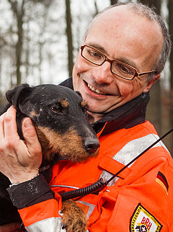 Rettungshundearbeit ist Team-Arbeit
