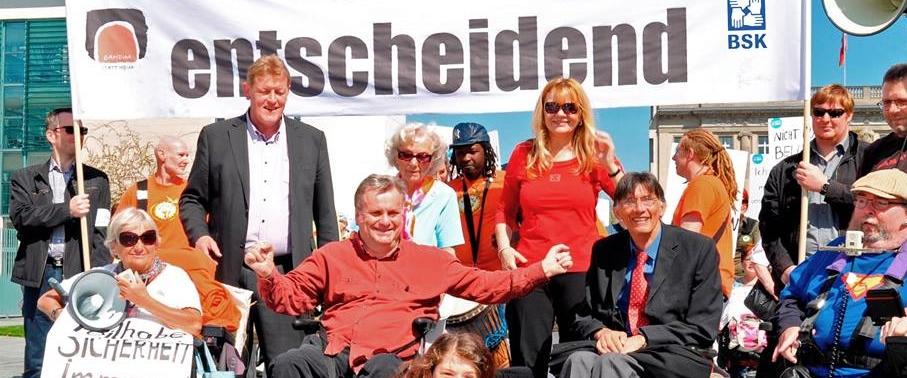 Menschen mit Behinderung gehen alljährlich am 5. Mai im Rahmen des europäischen Protesttages auf die Straße um für ihre Rechte einzutreten.
